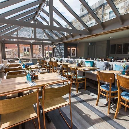Bed and Breakfast Mill Street Pub & Kitchen Оакхам Экстерьер фото