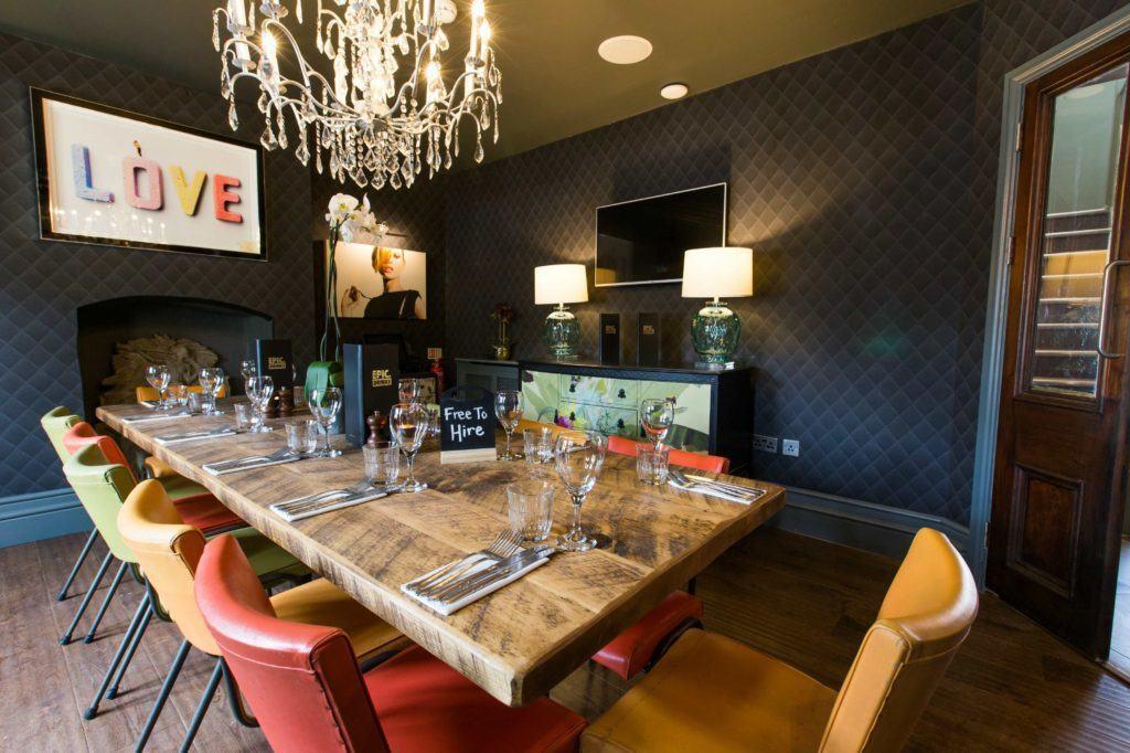 Bed and Breakfast Mill Street Pub & Kitchen Оакхам Экстерьер фото